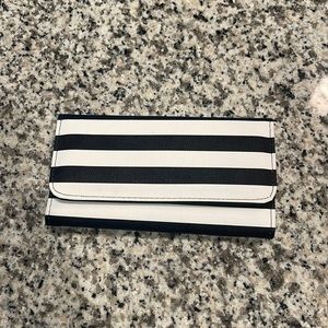 Kut From The Kloth wallet